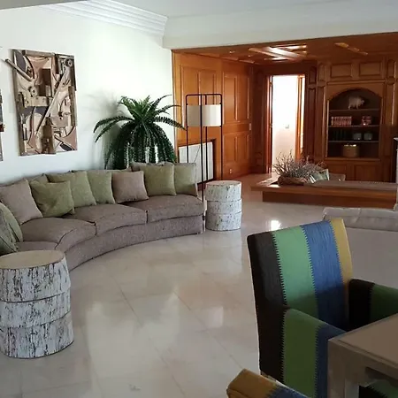 Villa R House Central With Seaview Cascais