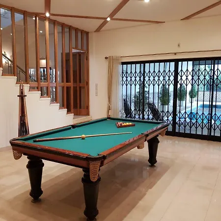 Villa R House Central With Seaview *