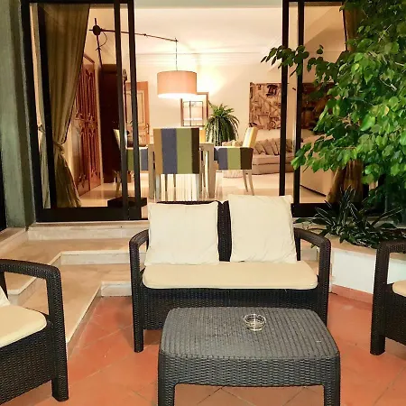 Villa R House Central With Seaview