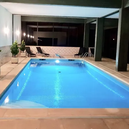 R House Central With Seaview Villa